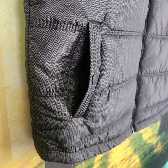 Rock & Republic Mens L Puffer Vest Insulated Gray And Black Zip Up Jacket Coat - Picture 3 of 11